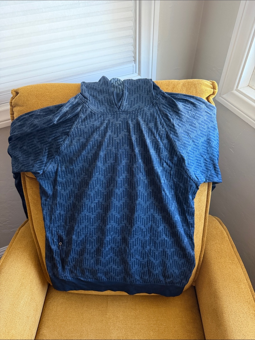 lululemon athletica Wonens Navy Blue Patterned Pullover